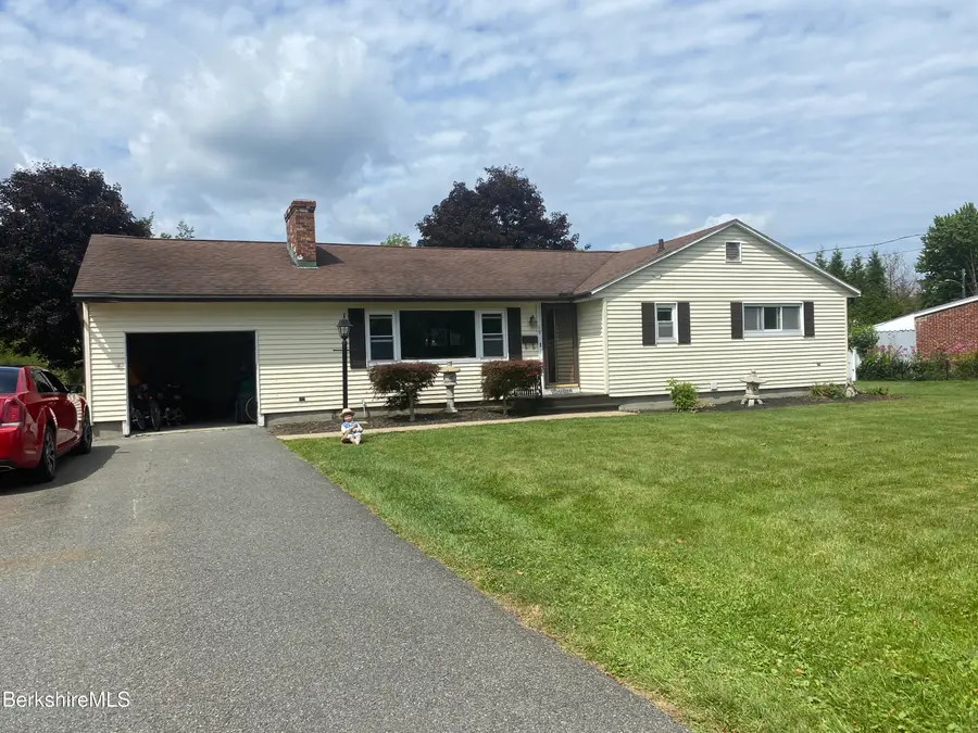 19 Chenaille Ter, North Adams, MA 01247 - #2