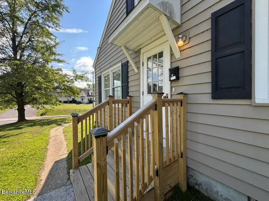 1303 North St, Pittsfield, MA 01201 - #3