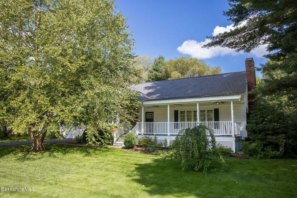 139 Mountain Dr, Pittsfield, MA 01201 - #1