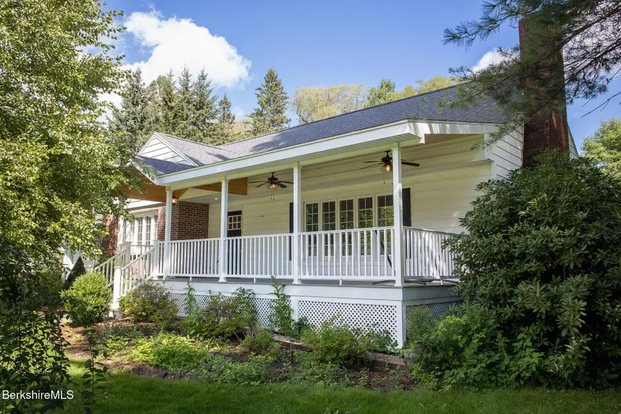 139 Mountain Dr, Pittsfield, MA 01201 - #2