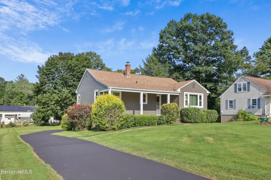 17 Howe Rd, Pittsfield, MA 01201 - #2
