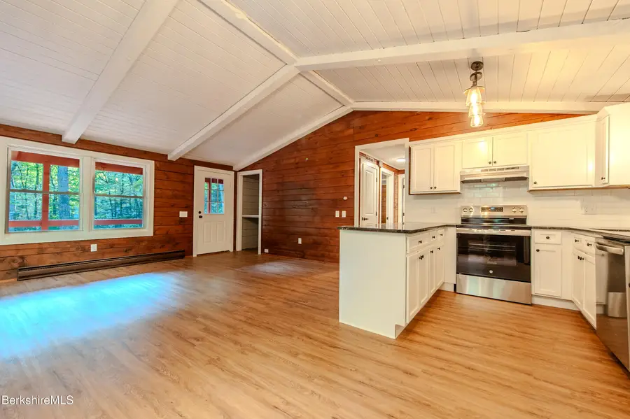 859 Moberg Rd, Becket, MA 01223 - #3