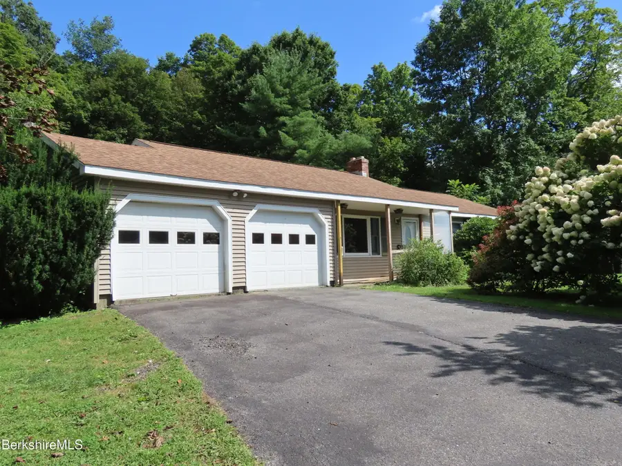 986 Church St, North Adams, MA 01247 - #2