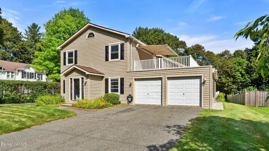 153-155 Pomeroy Ave, Pittsfield, MA 01201 - #2