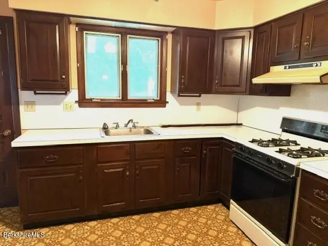 679 Savoy Rd, Cheshire, MA 01225 - #2