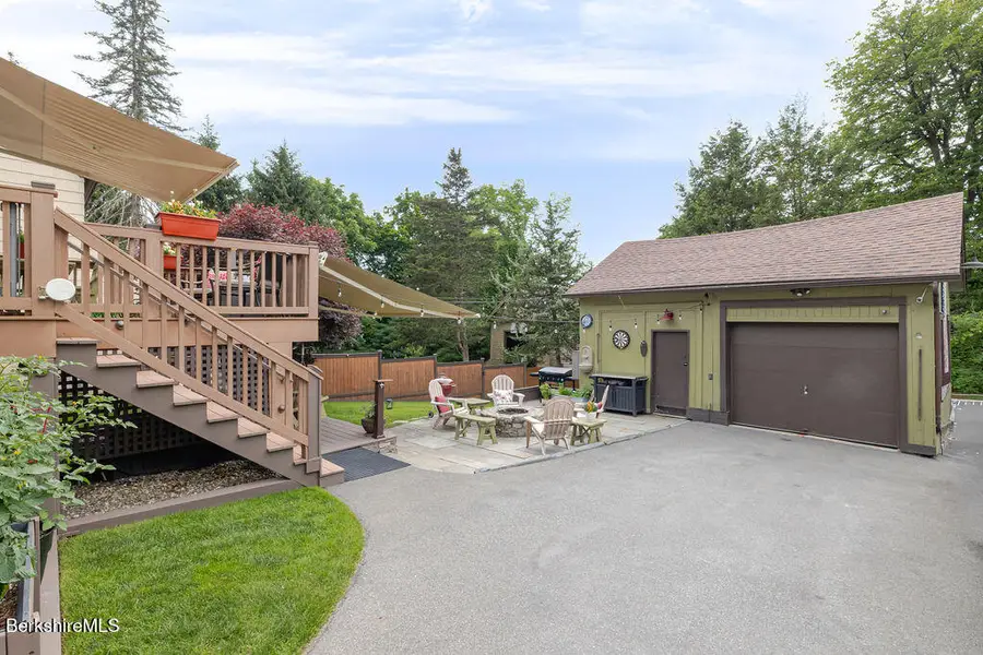 238 East St, Great Barrington, MA 01230 - #3