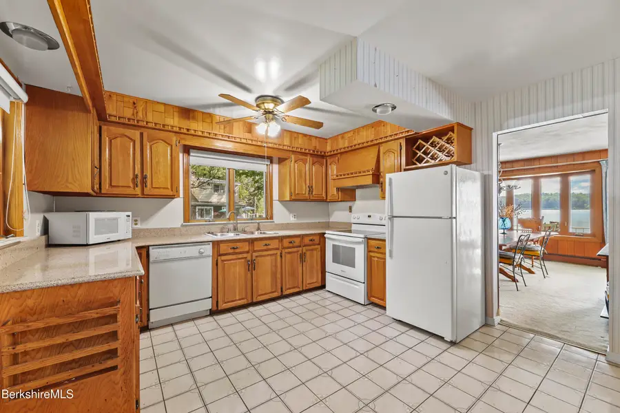 10 Club Cir, Pittsfield, MA 01201 - #3