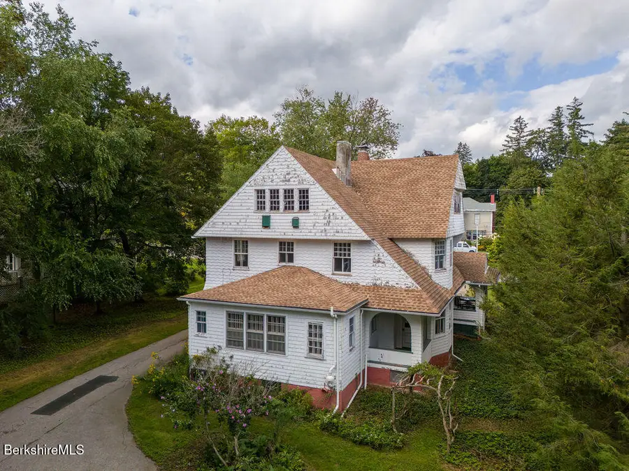 39 South St, Great Barrington, MA 01230 - #3