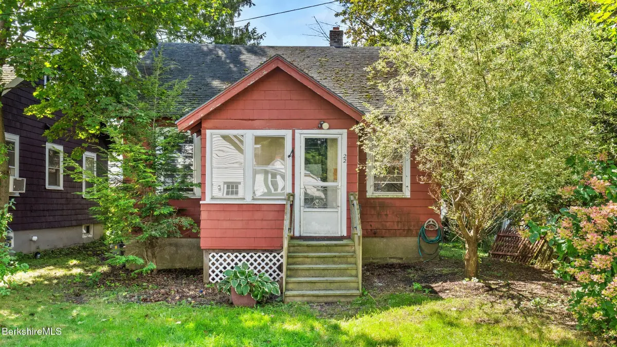 22 Franklin St, Lenox, MA 01240 - #1