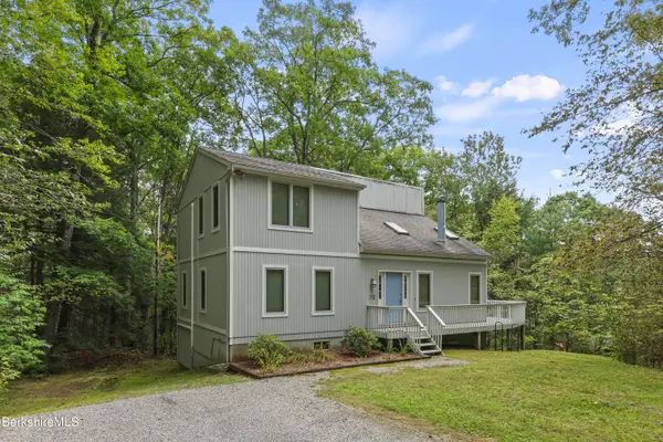 115 Wood Duck Rd, Lee, MA 01238