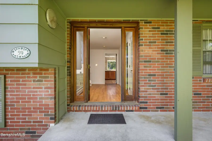 59 Longview Ter, Williamstown, MA 01267 - #3