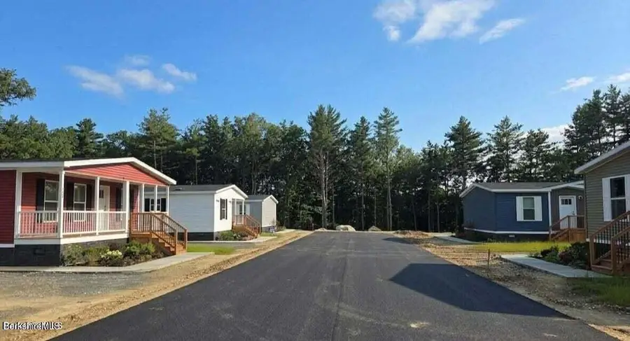 395 Cheshire Rd, Pittsfield, MA 01201 - #2