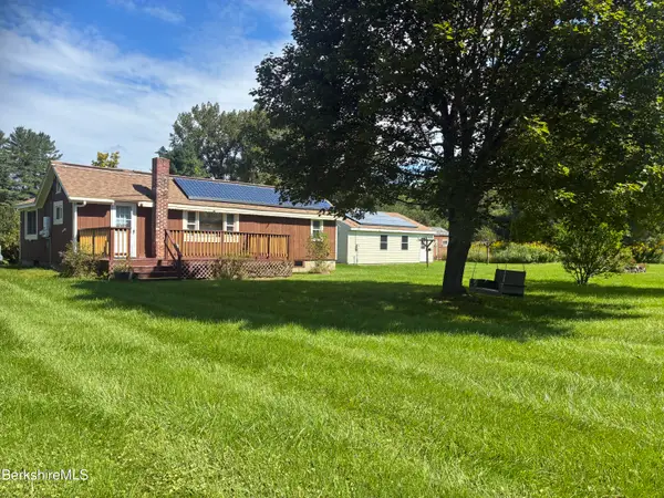 820 Greylock St, Lee, MA 01238