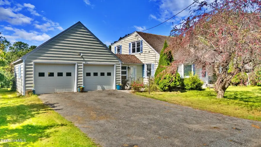 5 Magnolia St, Great Barrington, MA 01230 - #2