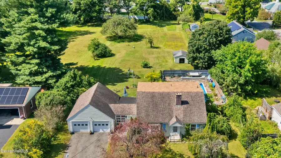 5 Magnolia St, Great Barrington, MA 01230 - #3