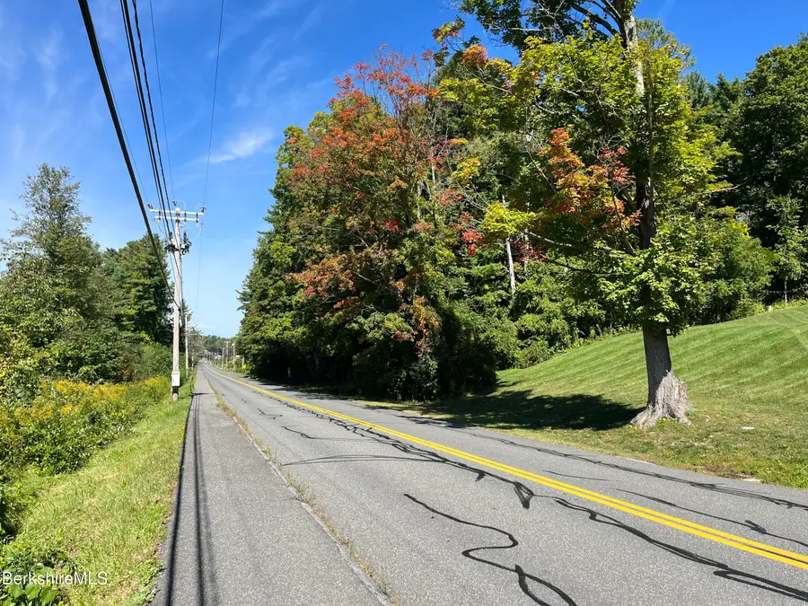 570-580 East St, Lee, MA 01238 - #3