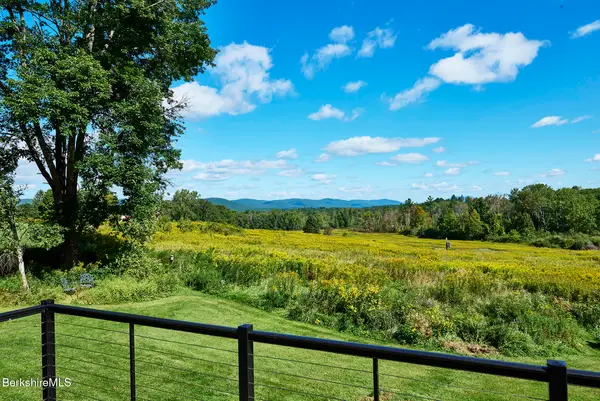 261 Osceola Rd, Richmond, MA 01254