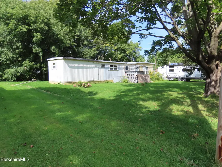 7-17-25 Railroad St, Cheshire, MA 01225 - #3