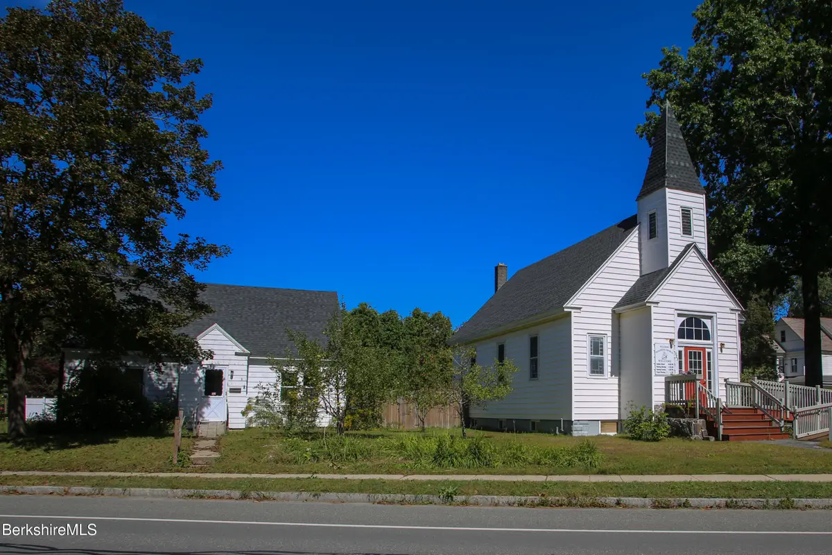 421 Elm St, Pittsfield, MA 01201 - #1