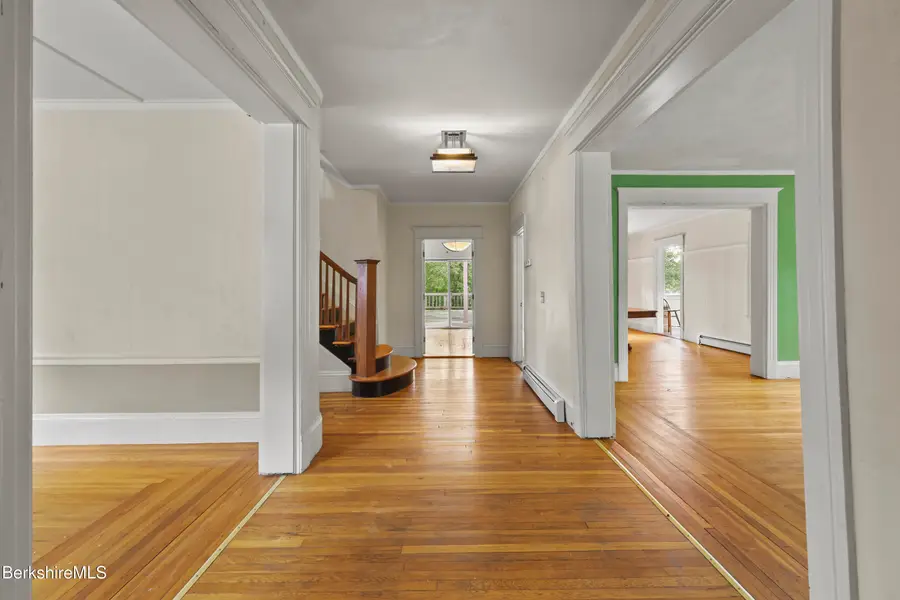203 Bartlett Ave, Pittsfield, MA 01201 - #3