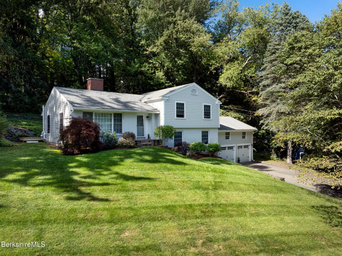 99 Buxton Hill Rd, Williamstown, MA 01267 - #1