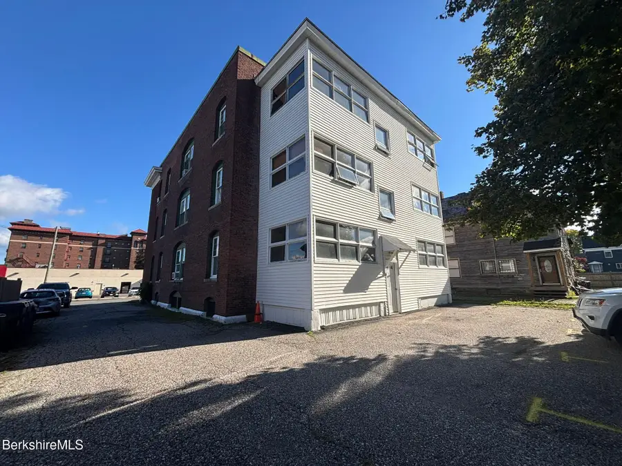 10 Taconic St, Pittsfield, MA 01201 - #3