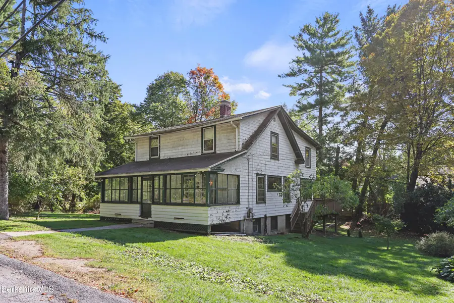 2 East St, Stockbridge, MA 01262 - #3