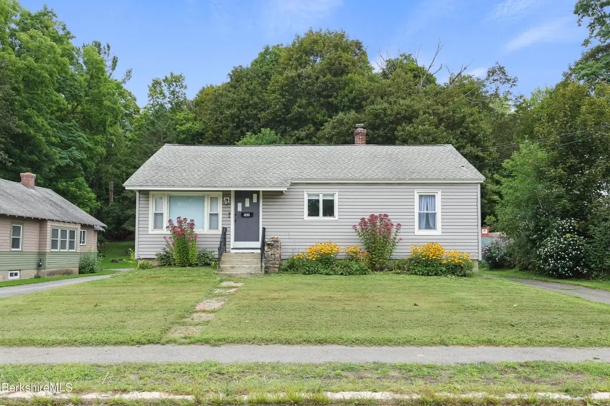 582 West Housatonic St, Pittsfield, MA 01201 - #1