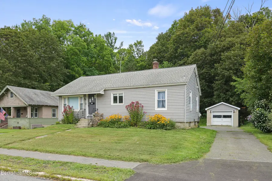 582 West Housatonic St, Pittsfield, MA 01201 - #3