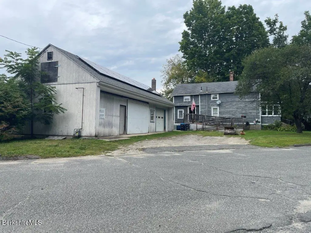 19 Bel Air Ave, Pittsfield, MA 01201 - #1