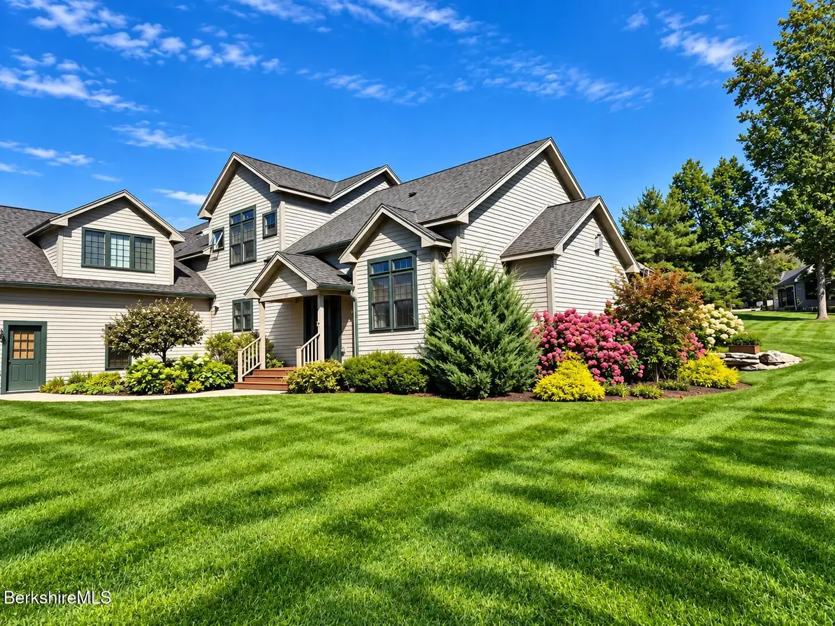 577 Mallard Ln, Lee, MA 01238 - #1