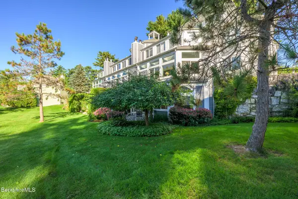 19 Hawthorne Rd #1C, Stockbridge, MA 01262