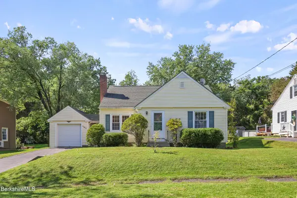 153 Ridgeway Ave, Pittsfield, MA 01201