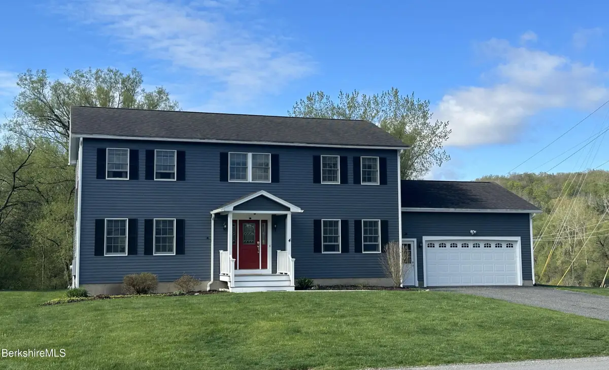 4 Filomena Dr, Pittsfield, MA 01201 - #1