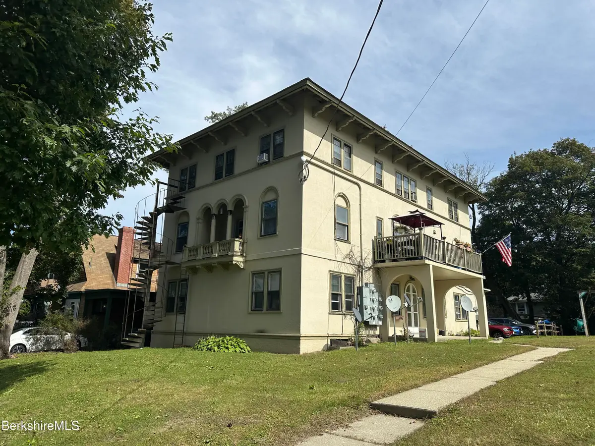 149-153 Bartlett Ave, Pittsfield, MA 01201 - #1