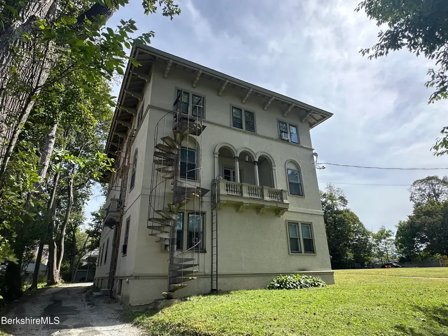 149-153 Bartlett Ave, Pittsfield, MA 01201 - #3
