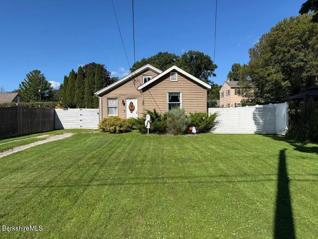 30 Lucille St, Pittsfield, MA 01201 - #1