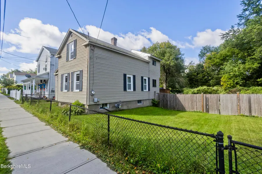 275 Dewey Ave, Pittsfield, MA 01201 - #3