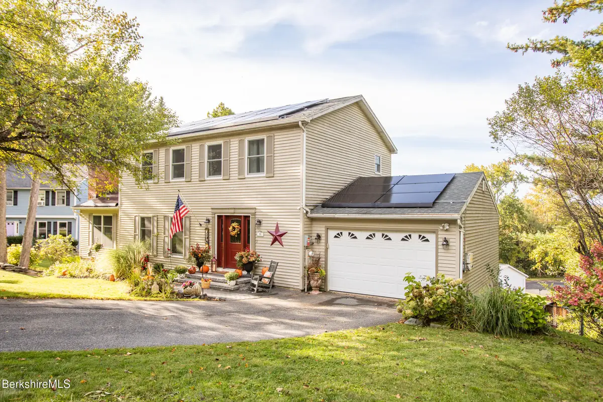 10 Caratina Dr, Pittsfield, MA 01201 - #1