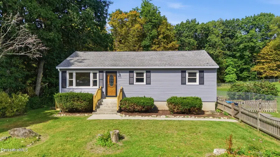 37 Broadview Ter, Pittsfield, MA 01201 - #3