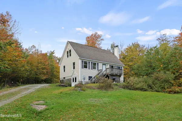 1230 County Rd, Becket, MA 01223