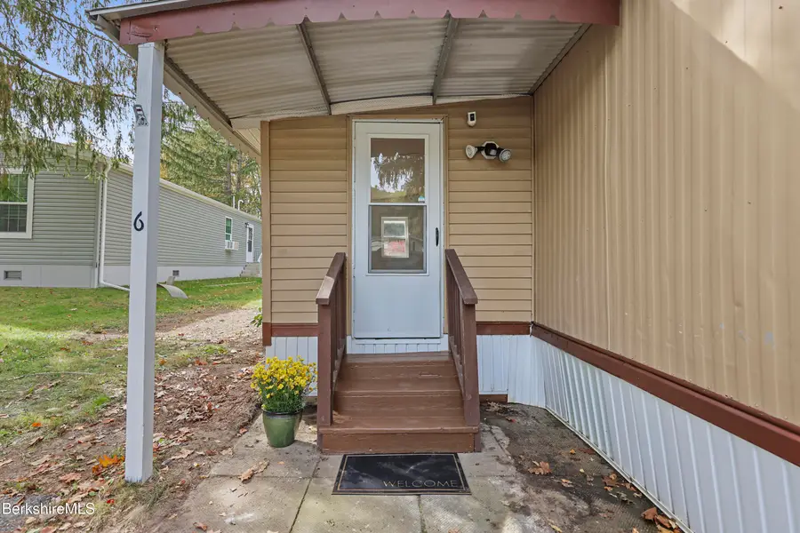 6 Apache Dr, North Adams, MA 01247 - #3
