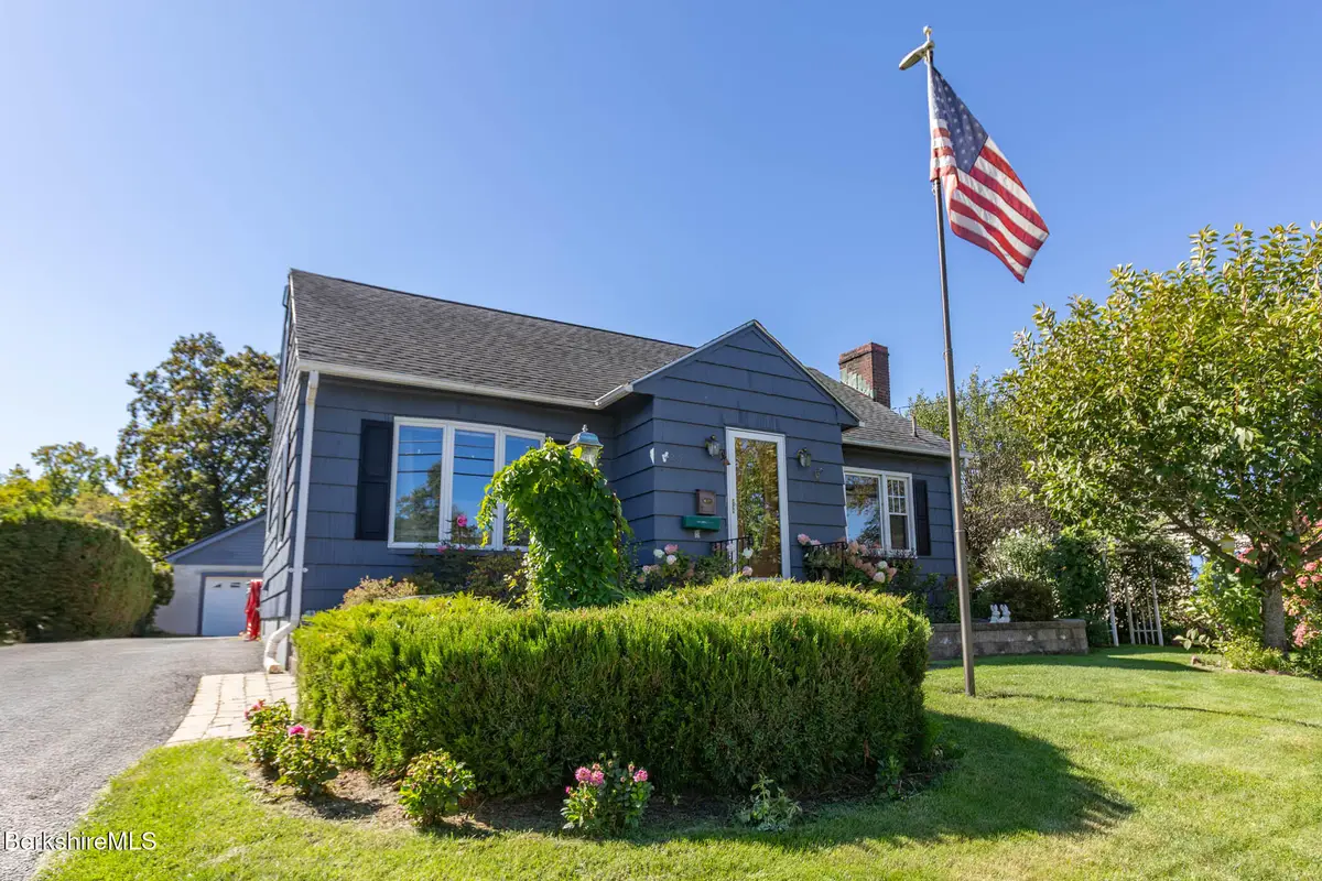 20 Crane Ave, Pittsfield, MA 01201 - #1