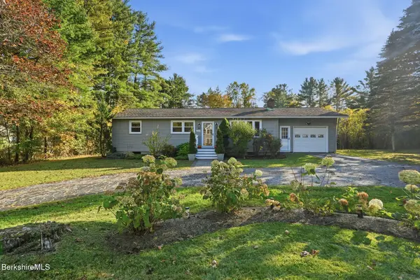 284 Housatonic St, Lenox, MA 01240