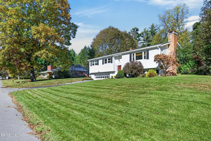144 Lindley Ter, Williamstown, MA 01267 - #2