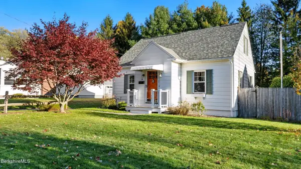 16 Delaware Ave, Pittsfield, MA 01201