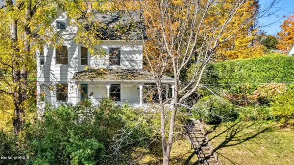 43 Castle St, Great Barrington, MA 01230