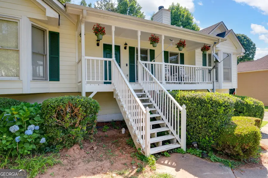 484 Legacy Park Drive, Powder Springs, GA 30127 - Image #3