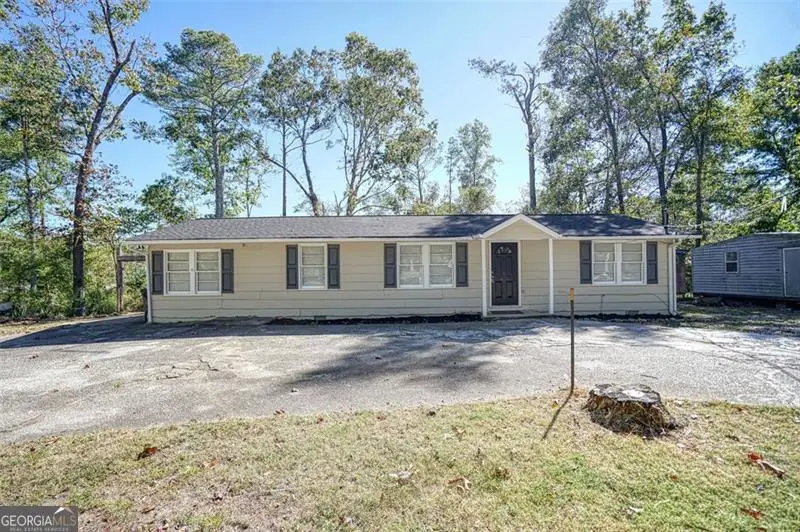 1092 W Adrian Circle Sw, Conyers, GA 30094 - #2