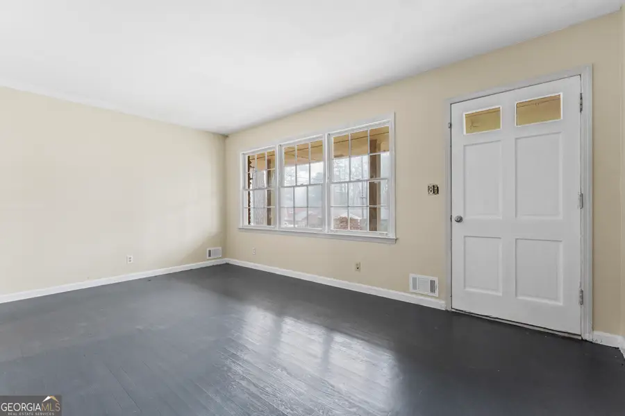 4334 Greenleaf Circle Sw, Atlanta, GA 30331 - Image #3